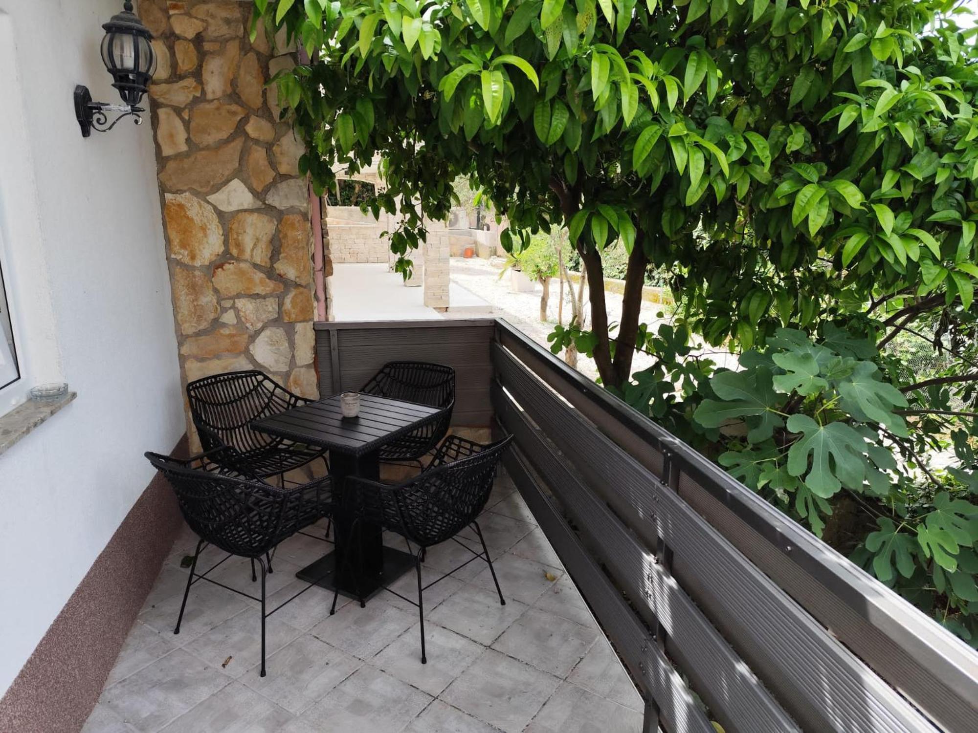 Apartments Boric Крес Екстериор снимка
